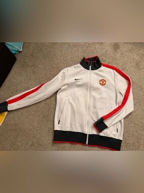 Nike N98 Manchester United soccer jacket white